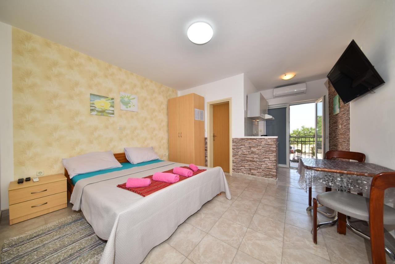 זאטון Apartments Zrakic מראה חיצוני תמונה