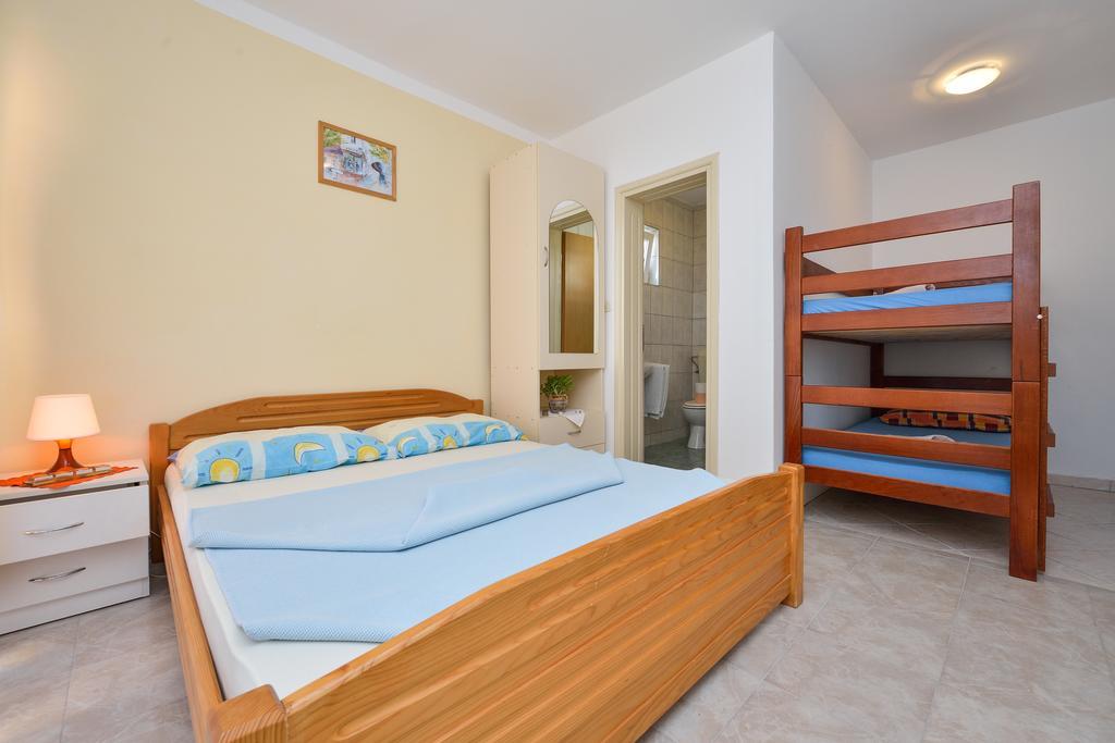 זאטון Apartments Zrakic מראה חיצוני תמונה